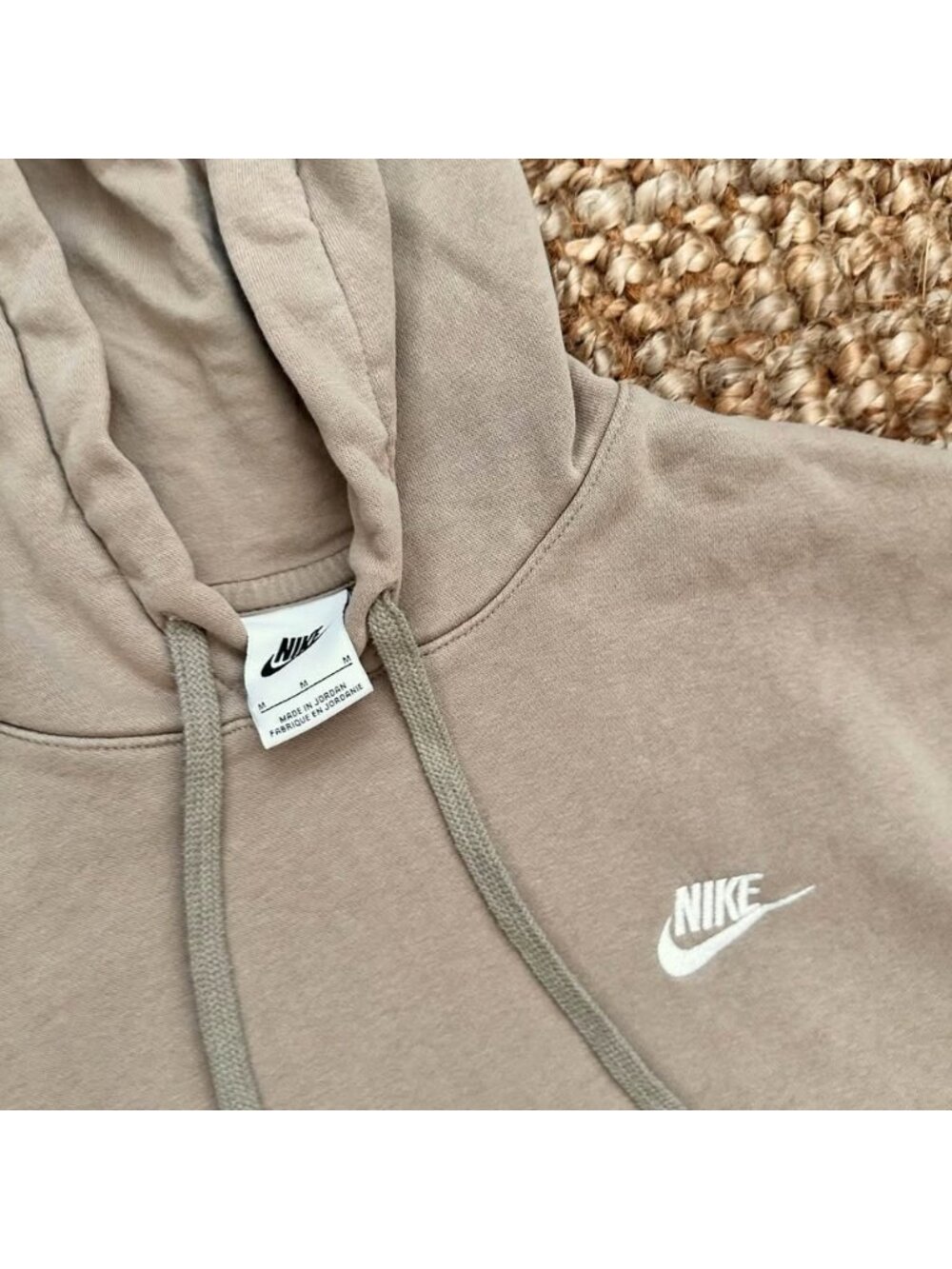 Nike Men's Club Fleece Pullover Hoodie Sweatshirt Tan Beige Medium